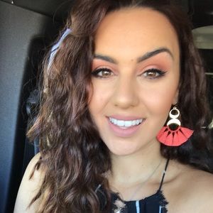 Meet your Posher, Brenda